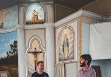 União e voluntariado da comunidade fortalecem a Encenação da Paixão de Cristo no Bairro Efapi